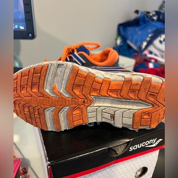 Saucony Wind Shield - Picture 5 of 6